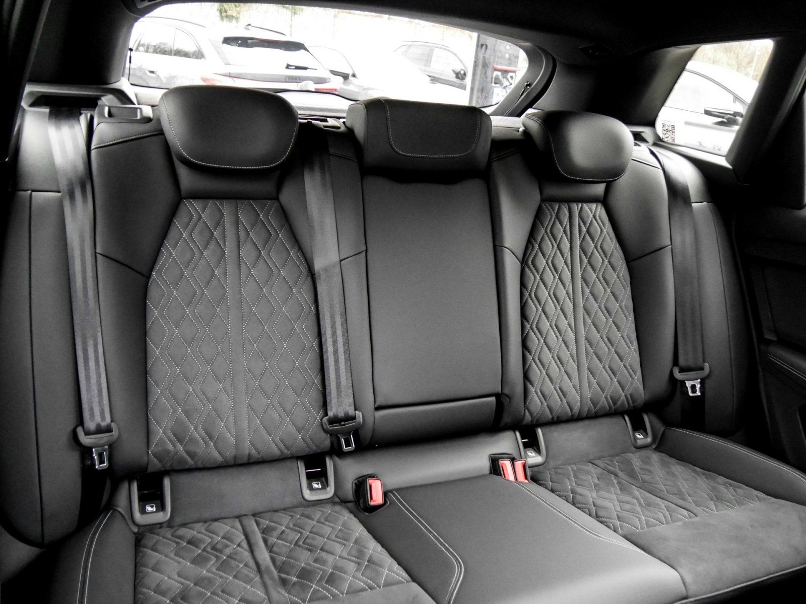 Audi Q4 45 e-tron editionSLine+Assistenzpakete+AHK+SO foto 4
