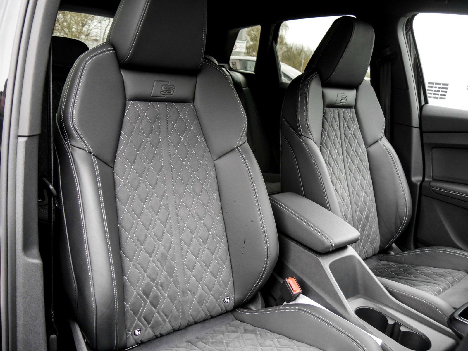 Audi Q4 45 e-tron editionSLine+Assistenzpakete+AHK+SO foto 6
