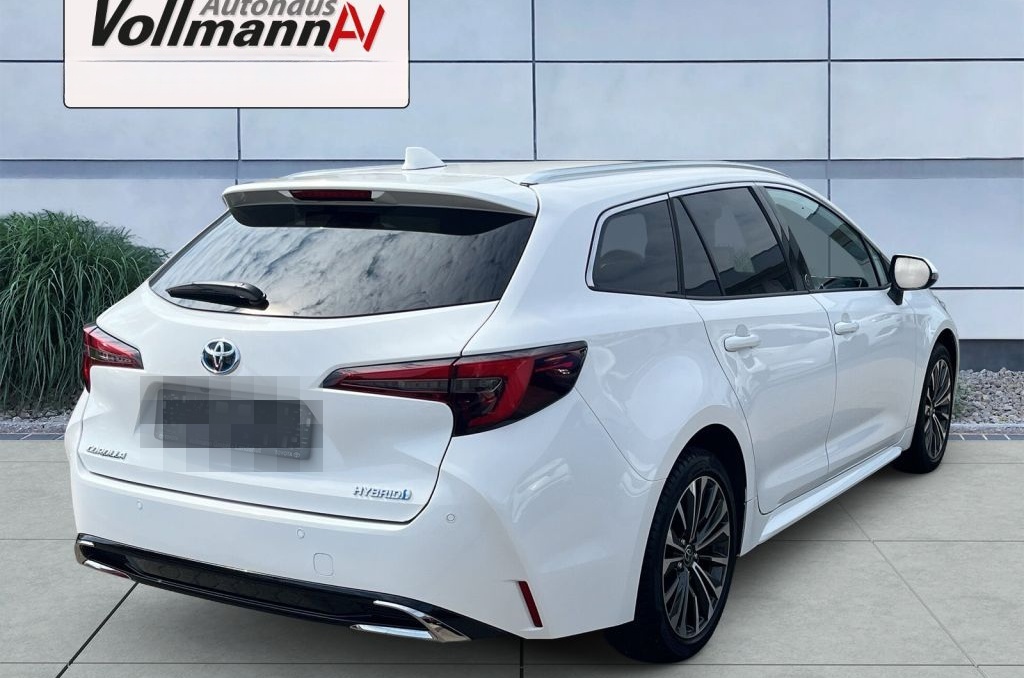 Toyota Corolla 1.8 Hybrid TS Team D foto 4