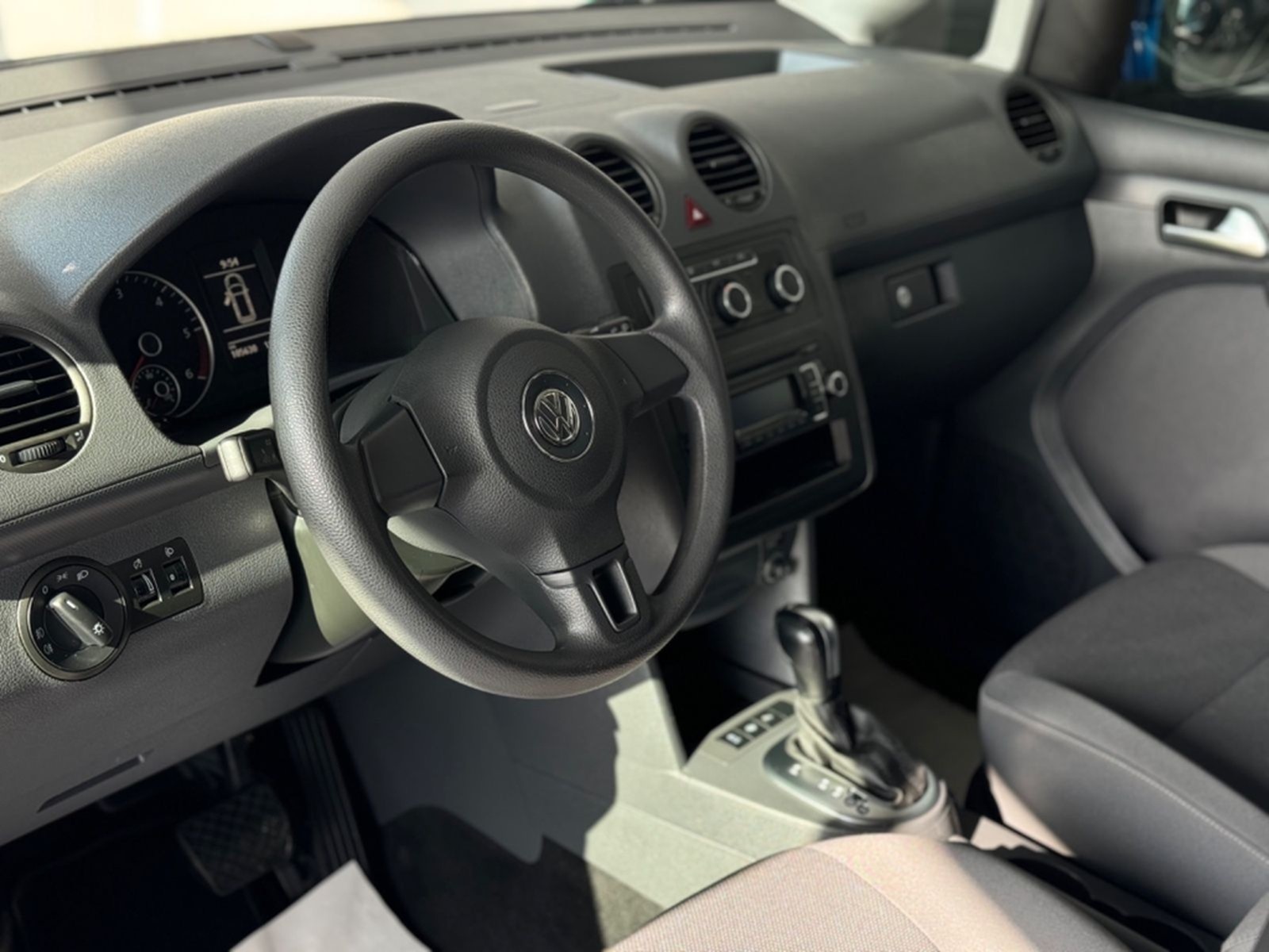 Volkswagen Caddy 1.6 TDI DSG Behindertengerecht-Rampe foto 7