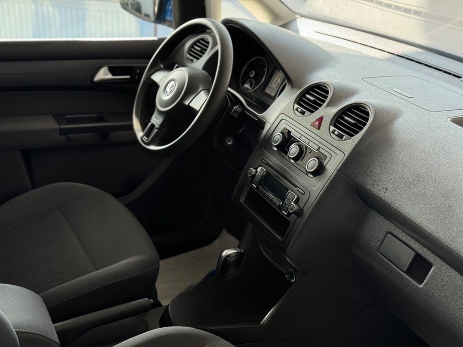 Volkswagen Caddy 1.6 TDI DSG Behindertengerecht-Rampe foto 9