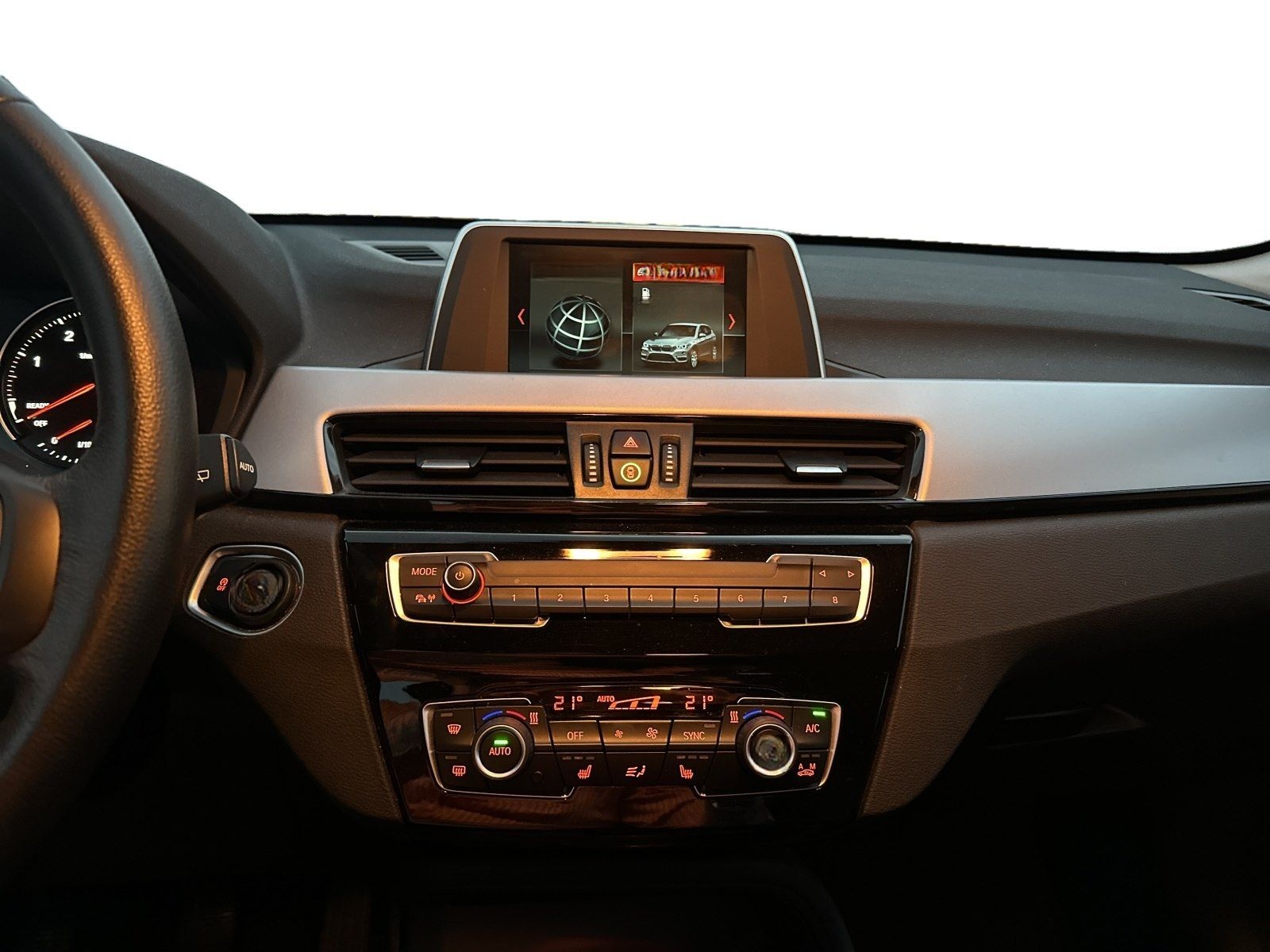 BMW X1 sDrive18d AHK RFK LED SHZ TEMPOMAT DAB ABS BT foto 12