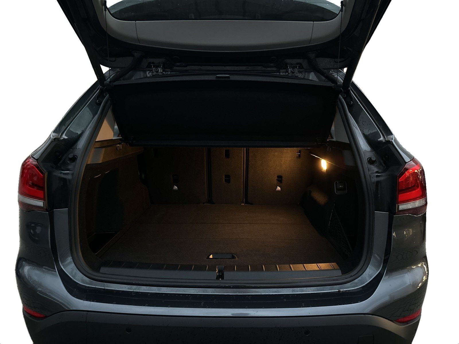 BMW X1 sDrive18d AHK RFK LED SHZ TEMPOMAT DAB ABS BT foto 19