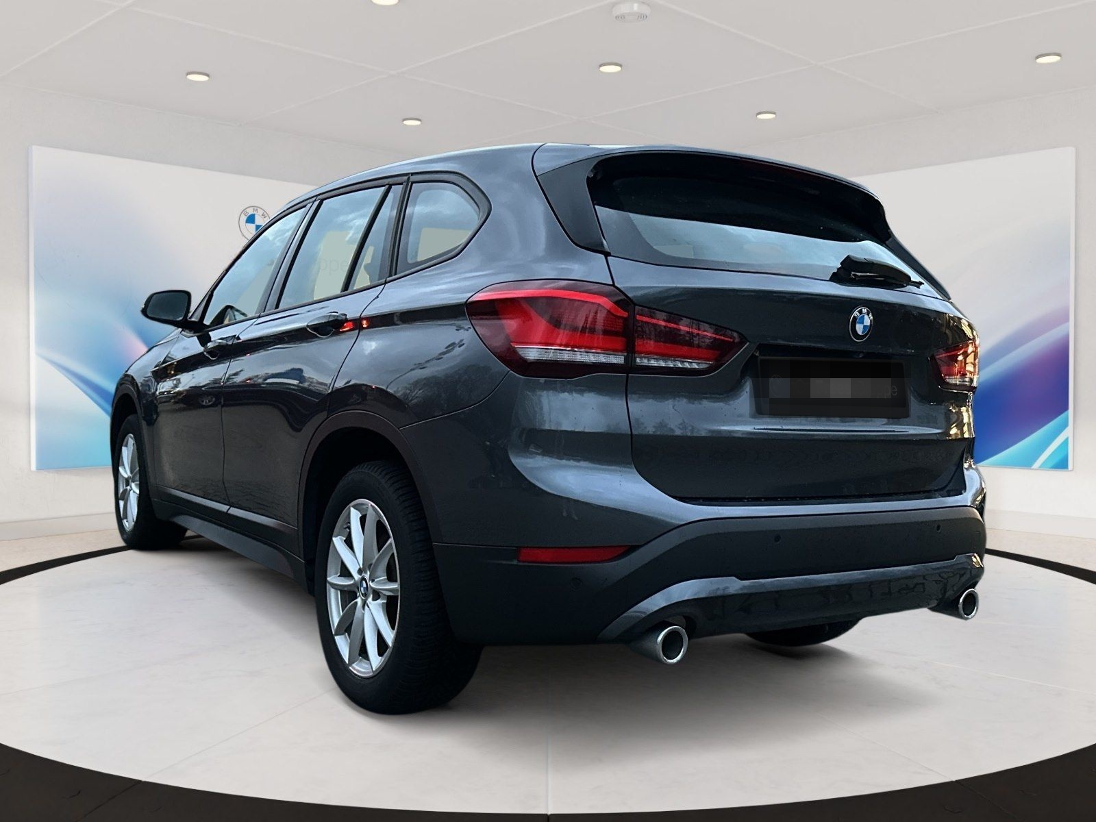 BMW X1 sDrive18d AHK RFK LED SHZ TEMPOMAT DAB ABS BT foto 4