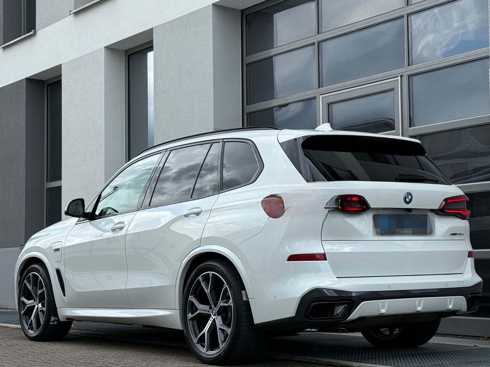BMW X5 45e xDr*ACC*M SPORT*LASER*BELÜFT*KAM*KEY*21' foto 7