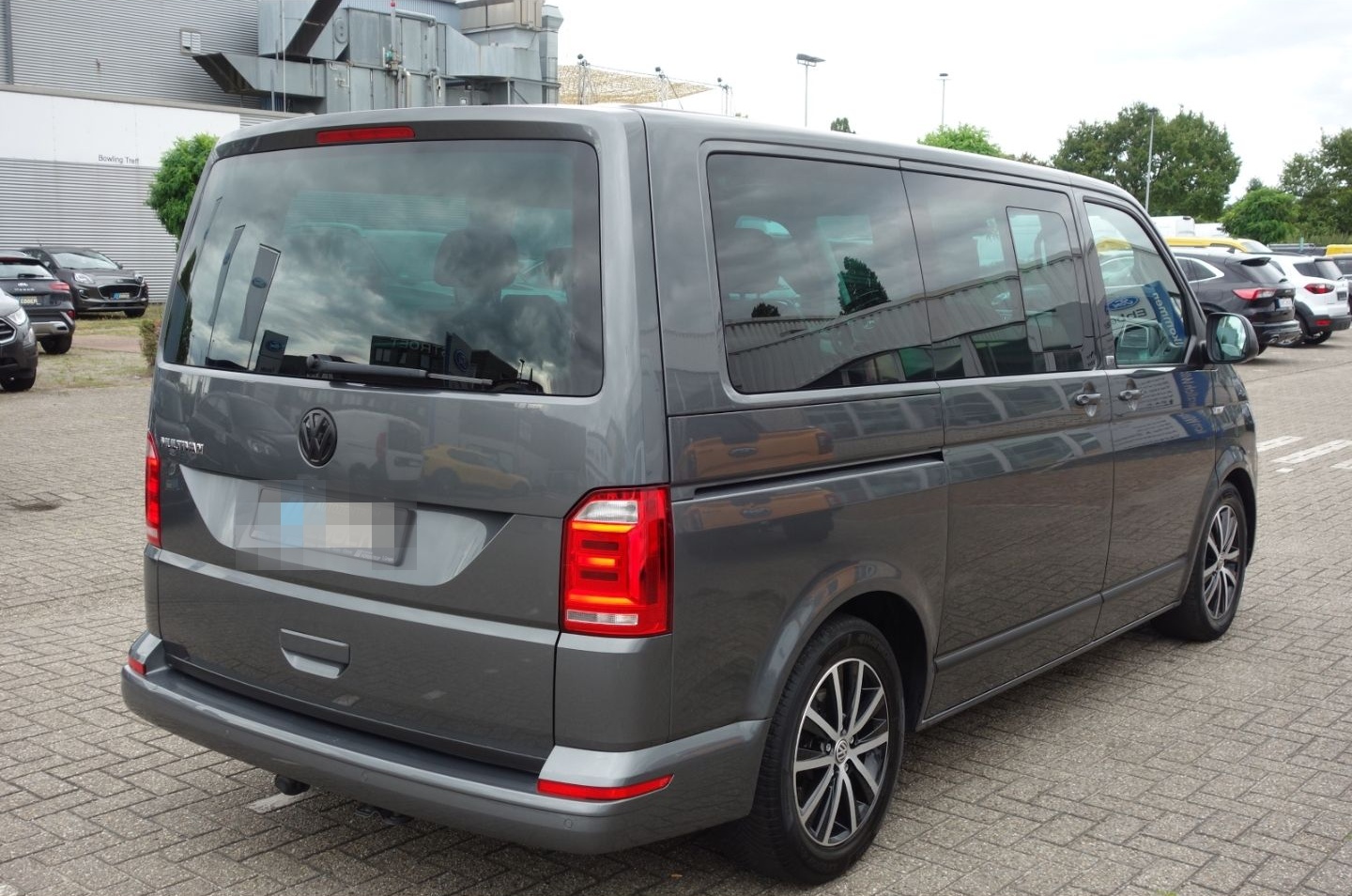 Volkswagen T6 Multivan Generation Six 2.0 TDI DSG DCC AHK S foto 4