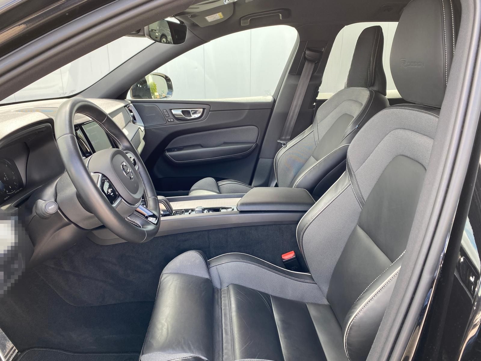 Volvo XC60 B5 AWD R Design 21" ACC DAB LUFT LHZ STDHZ foto 16