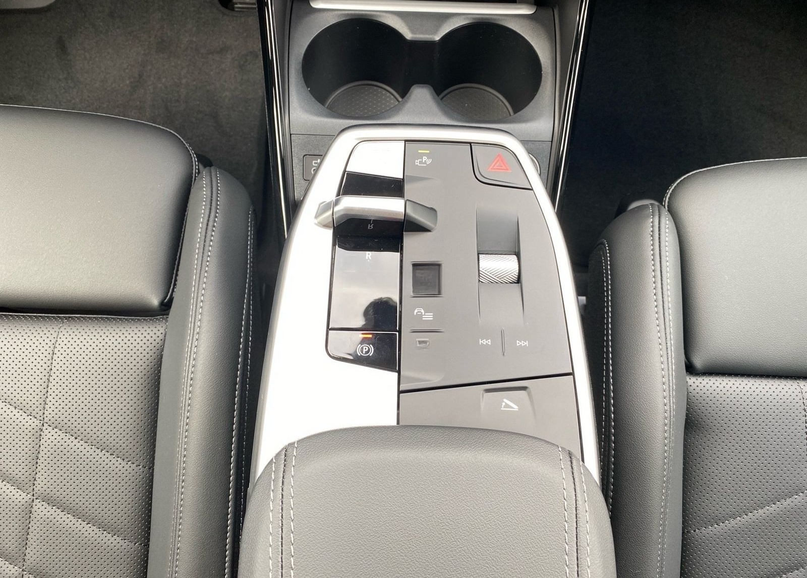 BMW 220i Active Tourer Navi Matrix DA+ ACC AHK foto 13