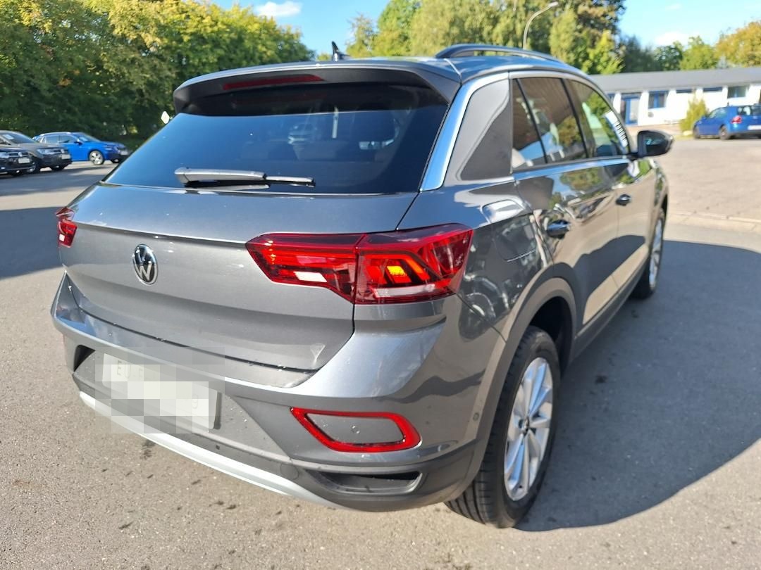 Volkswagen T-ROC Life 1.5 TSI DSG AHK LED ACC Parklenk APP foto 12
