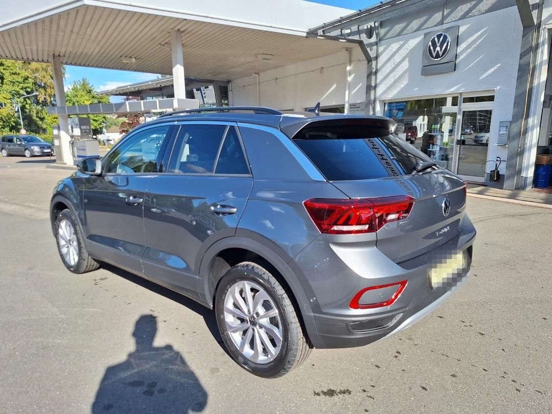 Volkswagen T-ROC Life 1.5 TSI DSG AHK LED ACC Parklenk APP foto 14