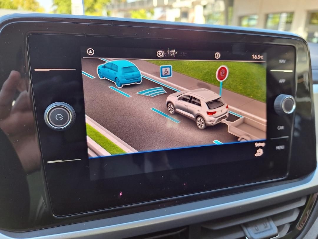 Volkswagen T-ROC Life 1.5 TSI DSG AHK LED ACC Parklenk APP foto 21