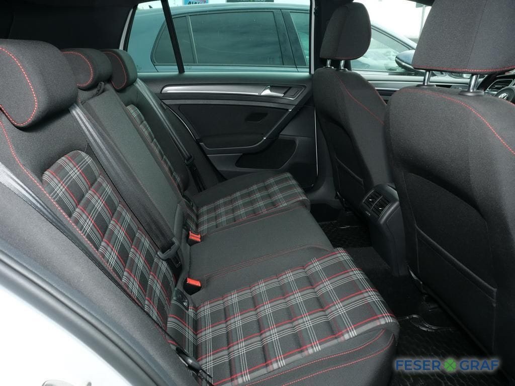 Volkswagen Golf 2.0 TSI GTI Performance LED ACC PANO KESSY foto 5