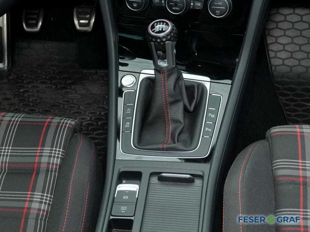 Volkswagen Golf 2.0 TSI GTI Performance LED ACC PANO KESSY foto 8