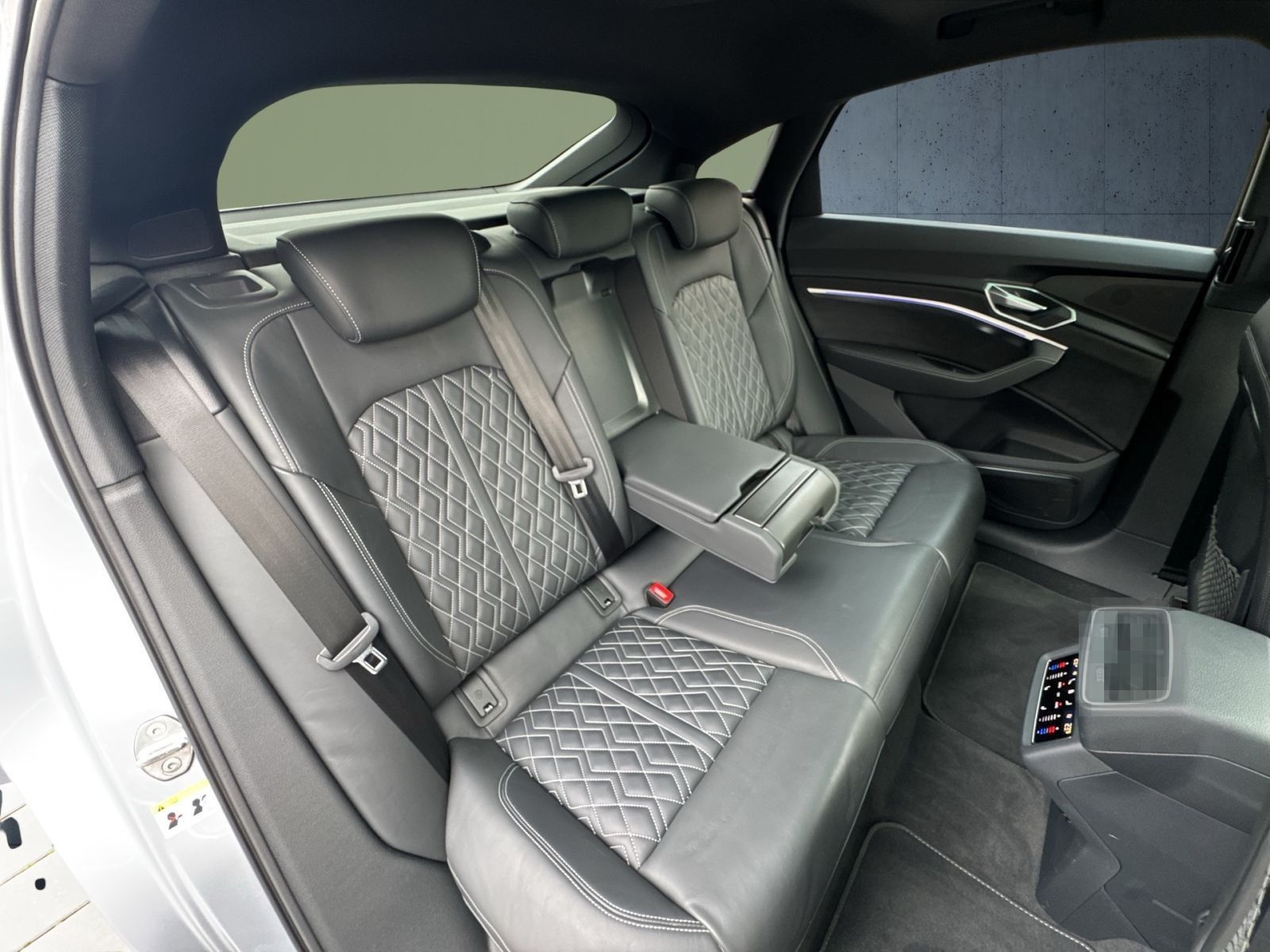 Audi e-tron S Sportback Matrix/B&O/22/Pano/S-Sitz/ACC foto 18