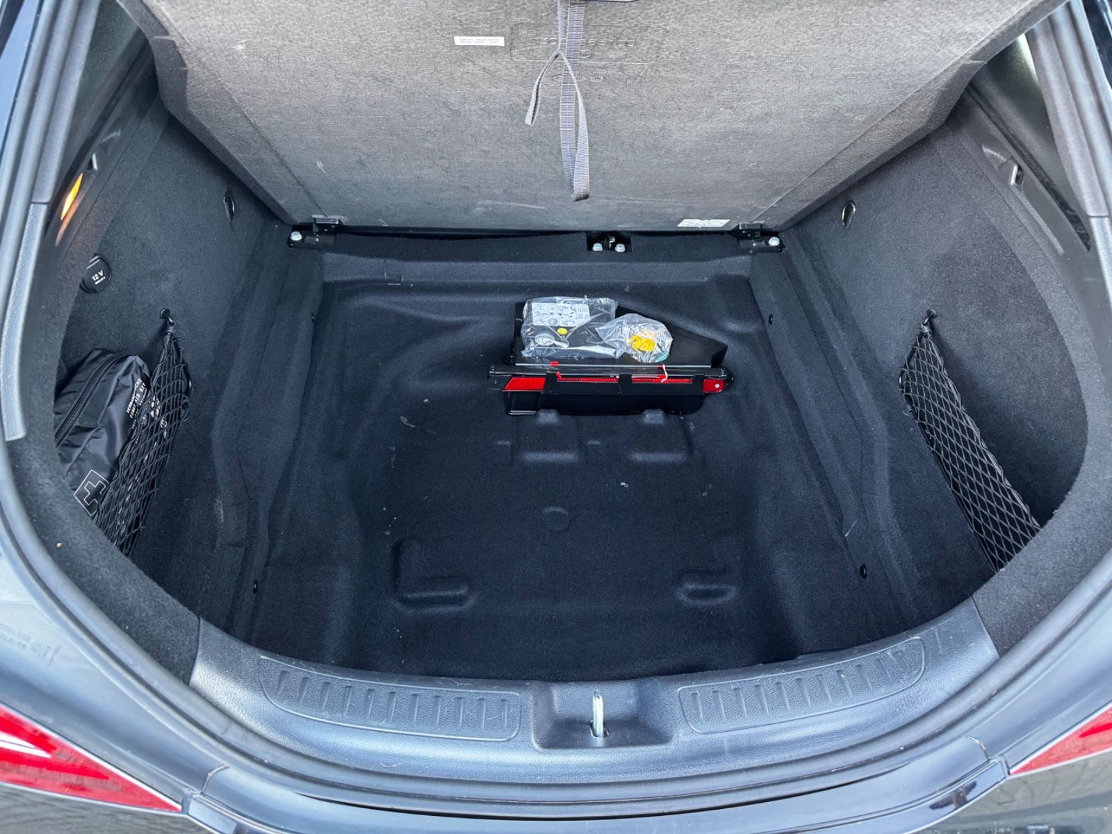 Mercedes-Benz CLA 200 Shooting Brake foto 13