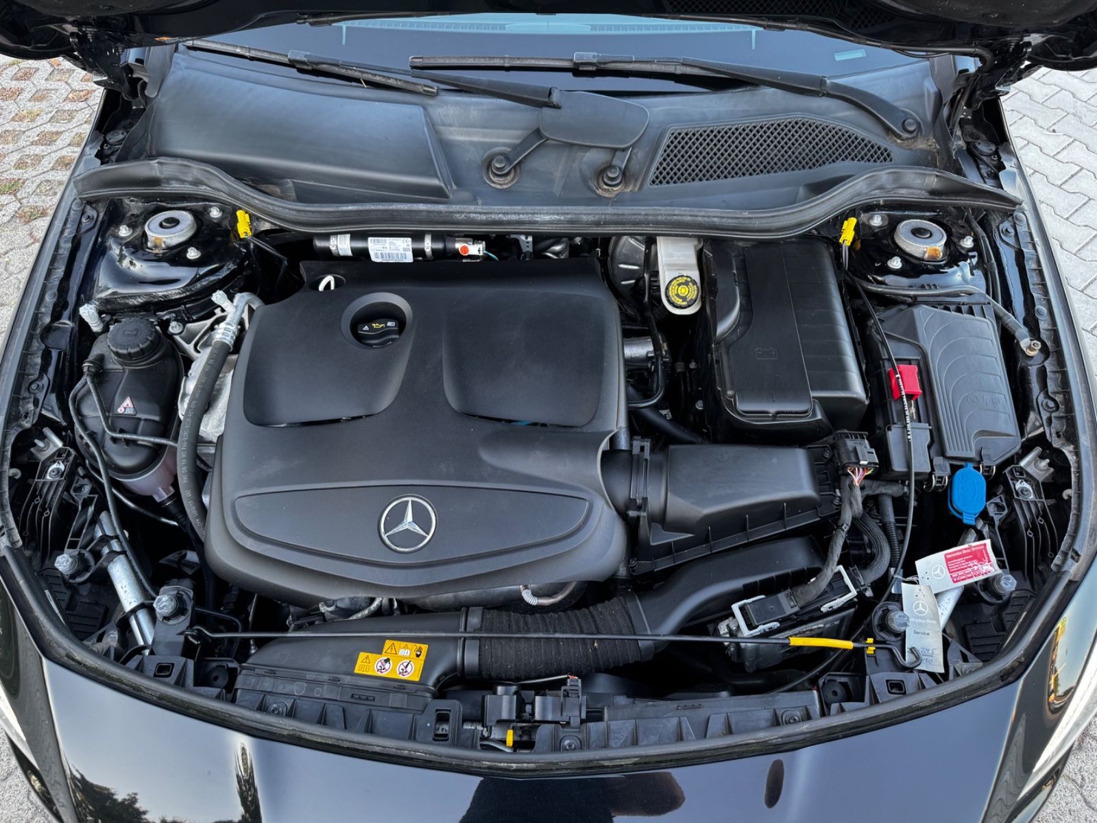 Mercedes-Benz CLA 200 Shooting Brake foto 14