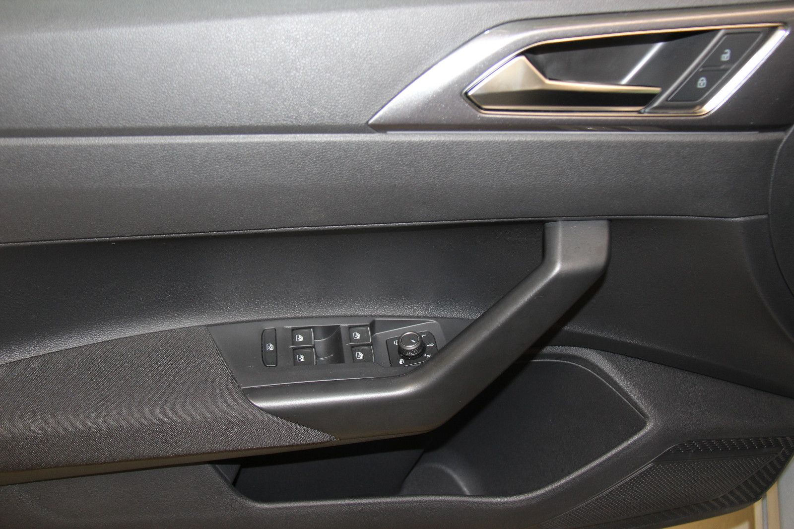Volkswagen Polo VI Style 1.0 DSG MATRIX ACC NAV-P APP RFK foto 11