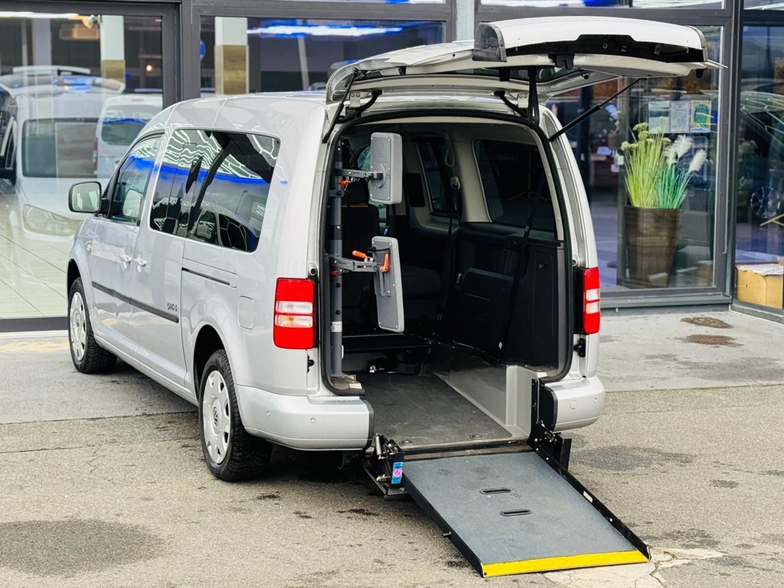 Volkswagen Caddy Maxi-Jako-Behindertengerecht-Rampe foto 10