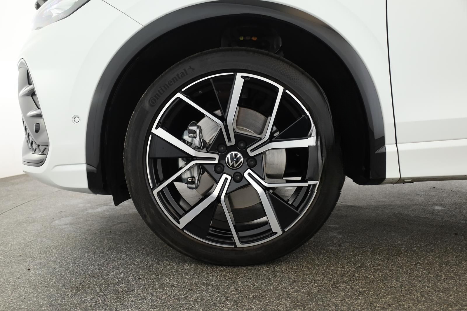 Volkswagen Tiguan 2.0 TSI DSG 4M R-Line IQ Pano Nav Key 360 foto 21