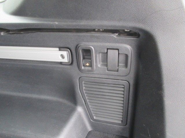 Volkswagen Touran 2.0 TDI DSG UNITED foto 13