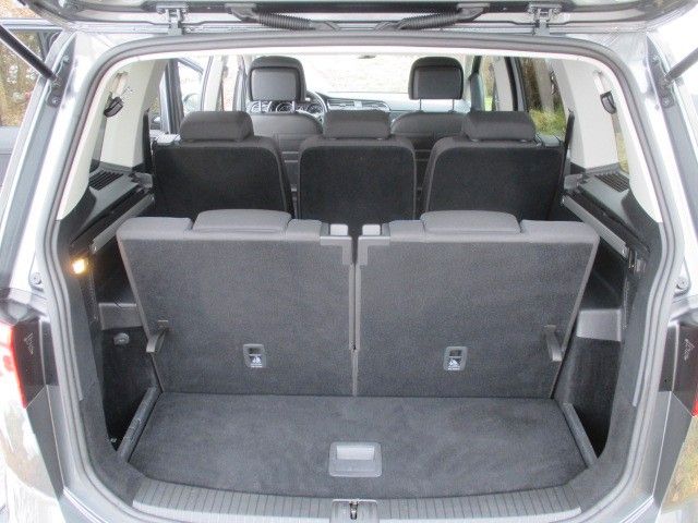 Volkswagen Touran 2.0 TDI DSG UNITED foto 8