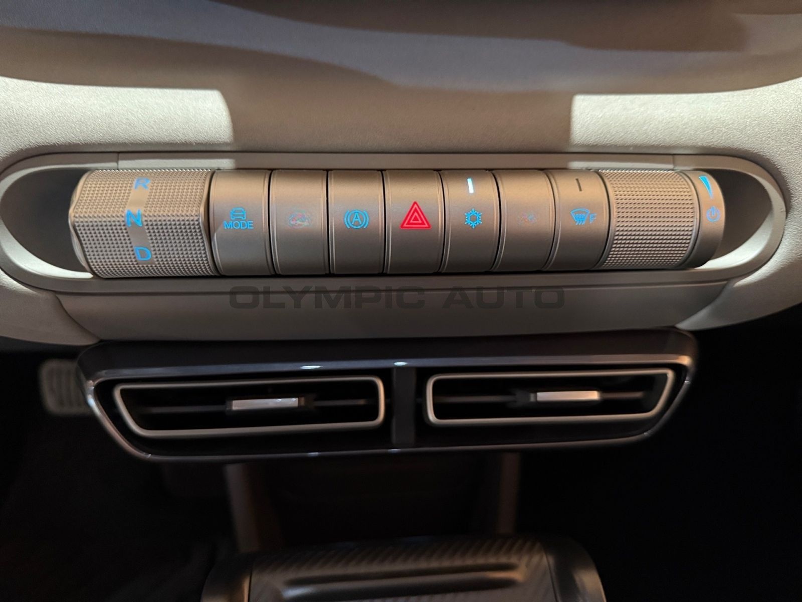 BYD Dolphin Surf Boost 43kWh KAMERA CARPLAY NAVI ALU foto 17