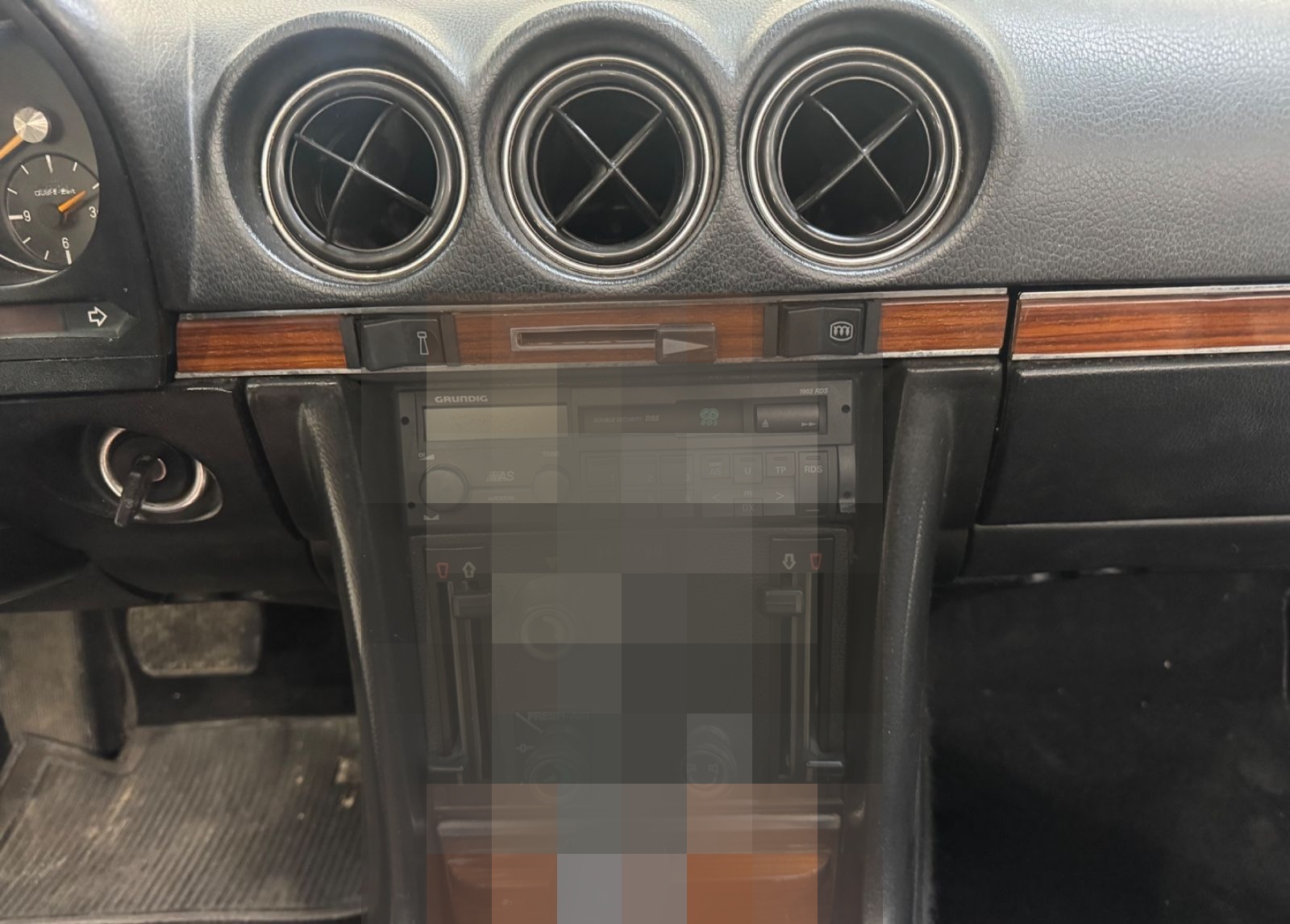 Mercedes-Benz SL 450 R 107  foto 18