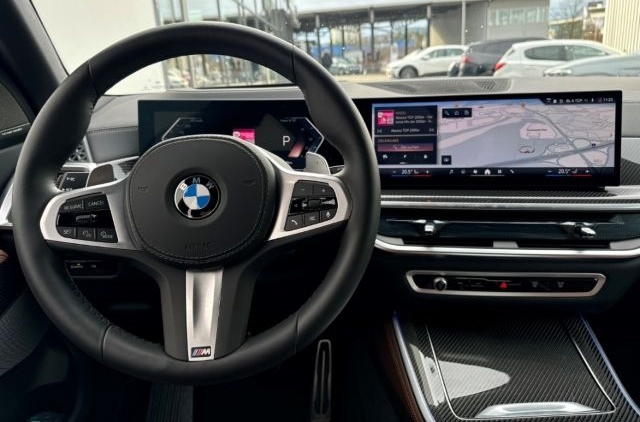 BMW X5 xDrive 40d HUD AD AHK-klappbar AHK El. Panoda foto 6