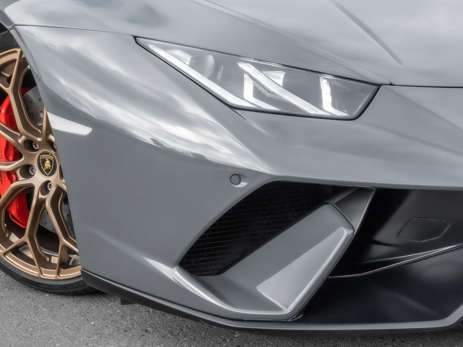 Lamborghini Huracan Performante Spyder Grigio Telesto foto 21