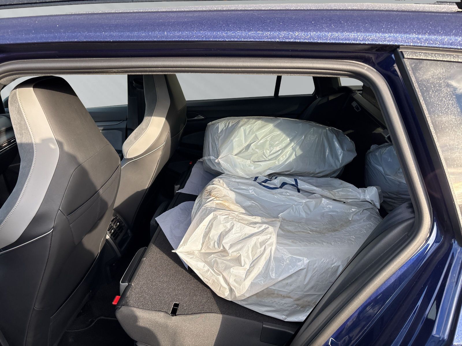 Volkswagen Golf Variant R-Line 1,5 l eTSI OPF 96 kW (130 PS foto 11
