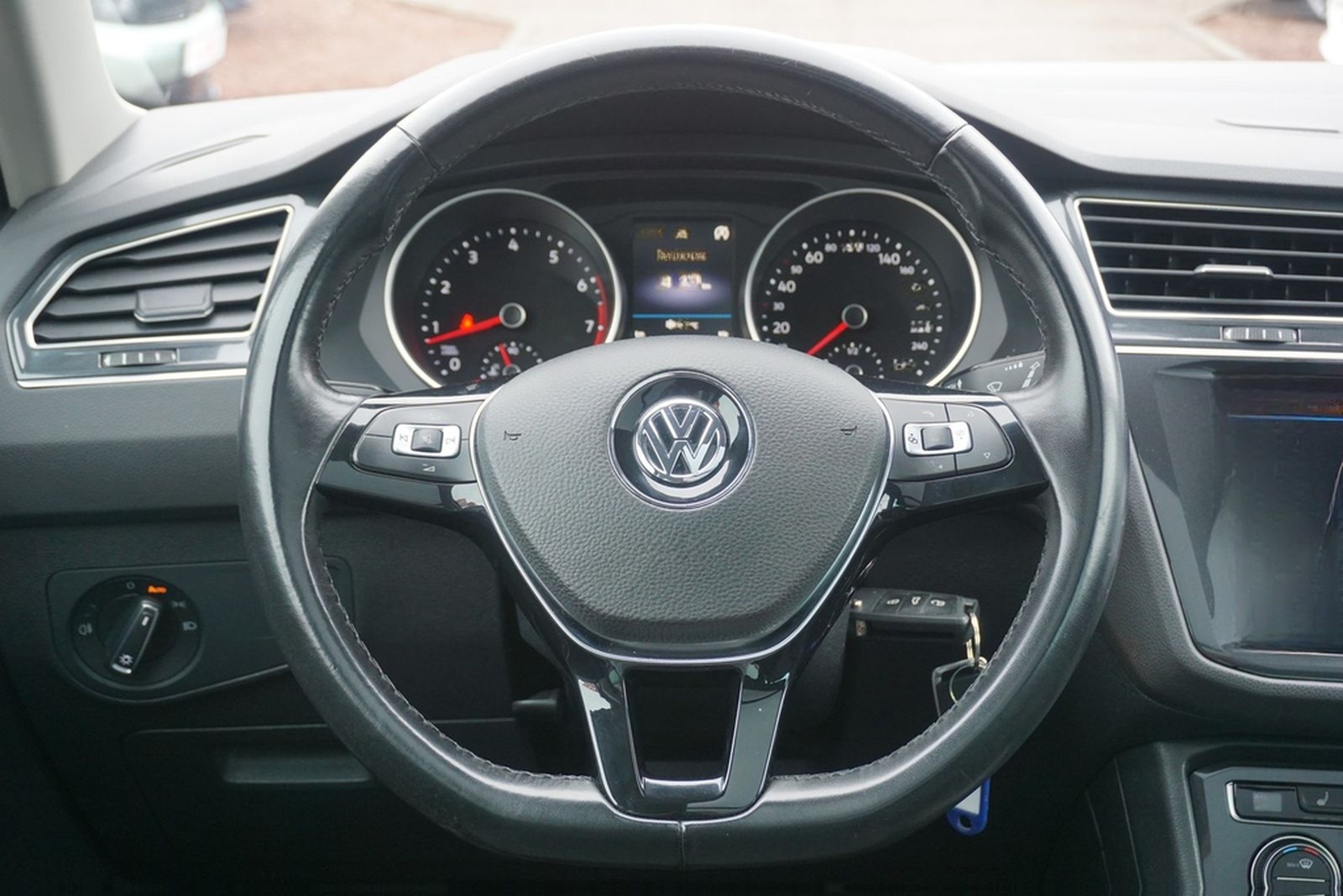 Volkswagen Tiguan 1.4 16V TSI LED Panorama Standheizung PDC foto 16