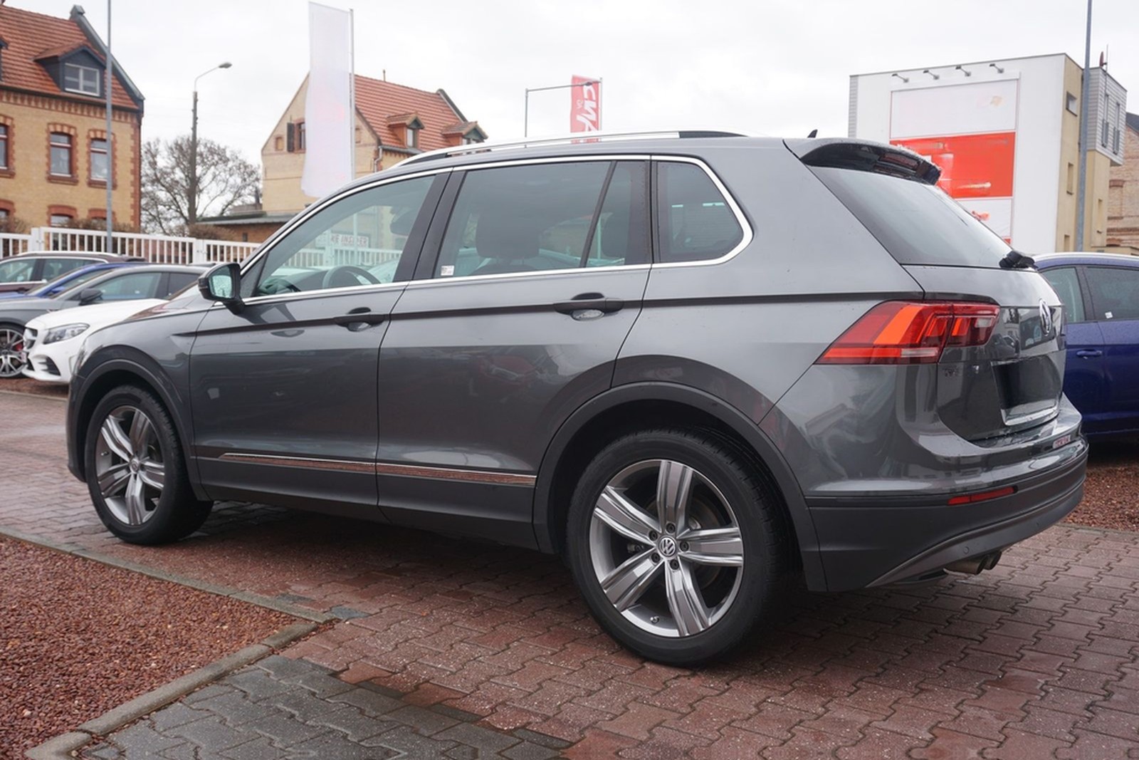 Volkswagen Tiguan 1.4 16V TSI LED Panorama Standheizung PDC foto 3