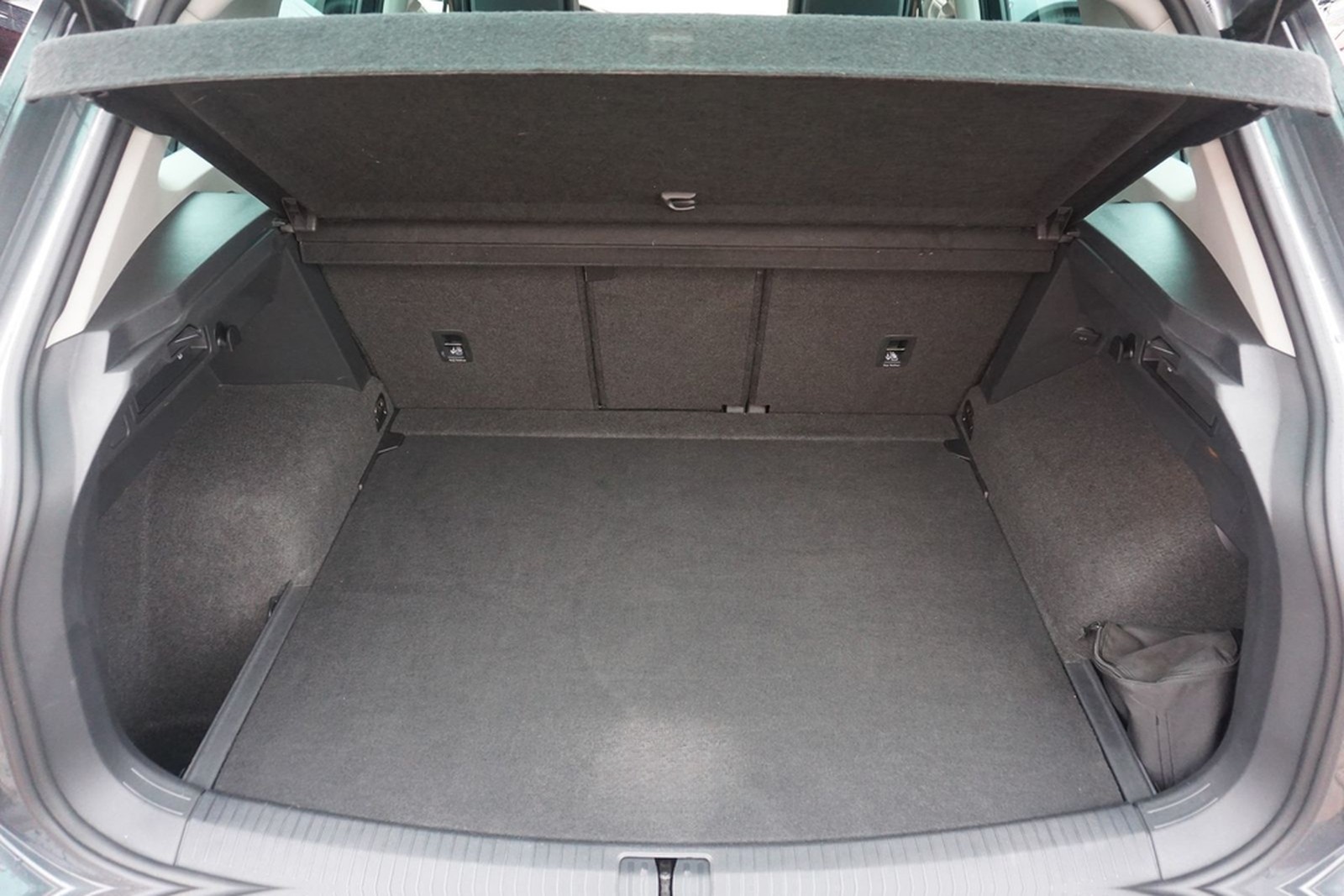 Volkswagen Tiguan 1.4 16V TSI LED Panorama Standheizung PDC foto 33