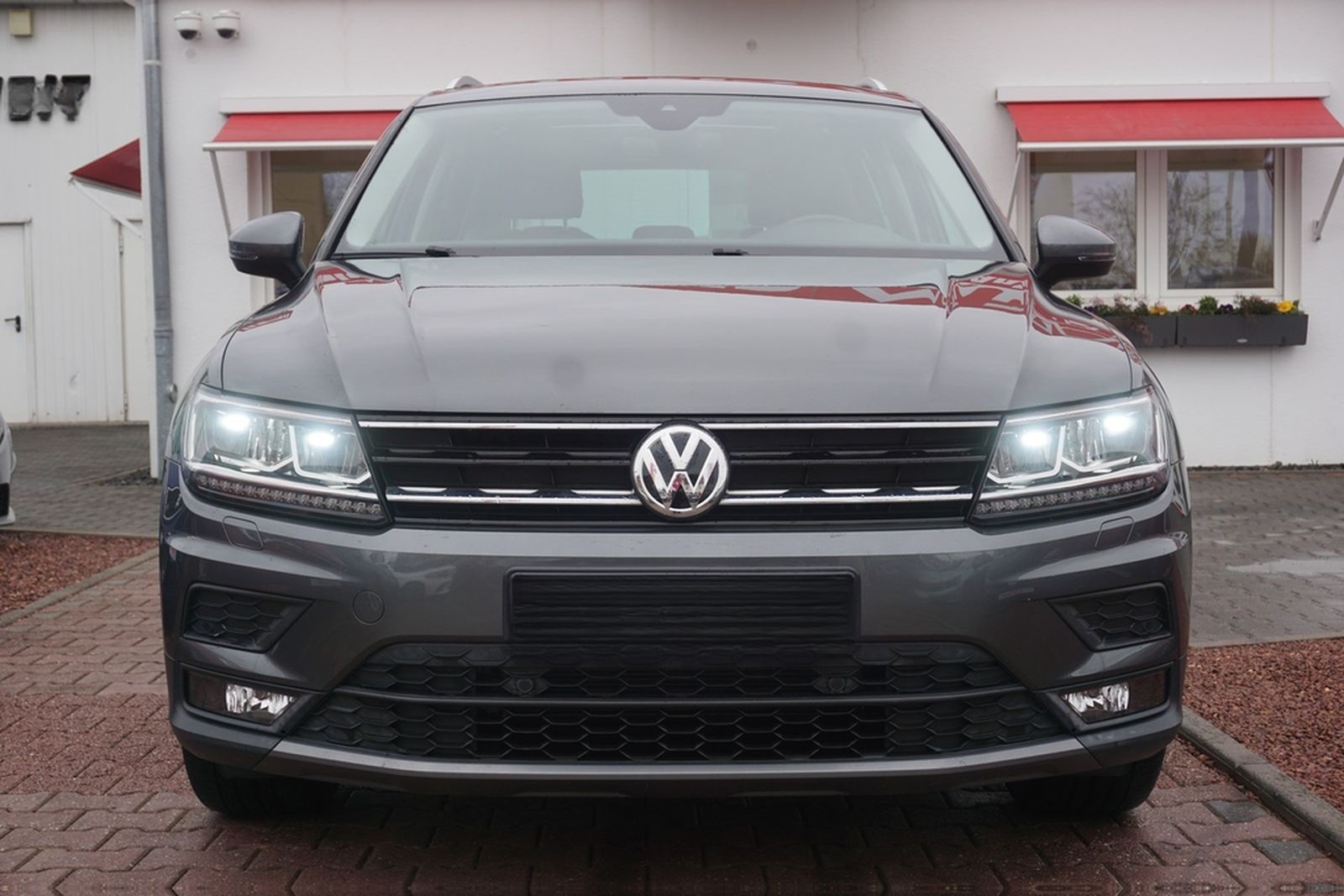 Volkswagen Tiguan 1.4 16V TSI LED Panorama Standheizung PDC foto 6