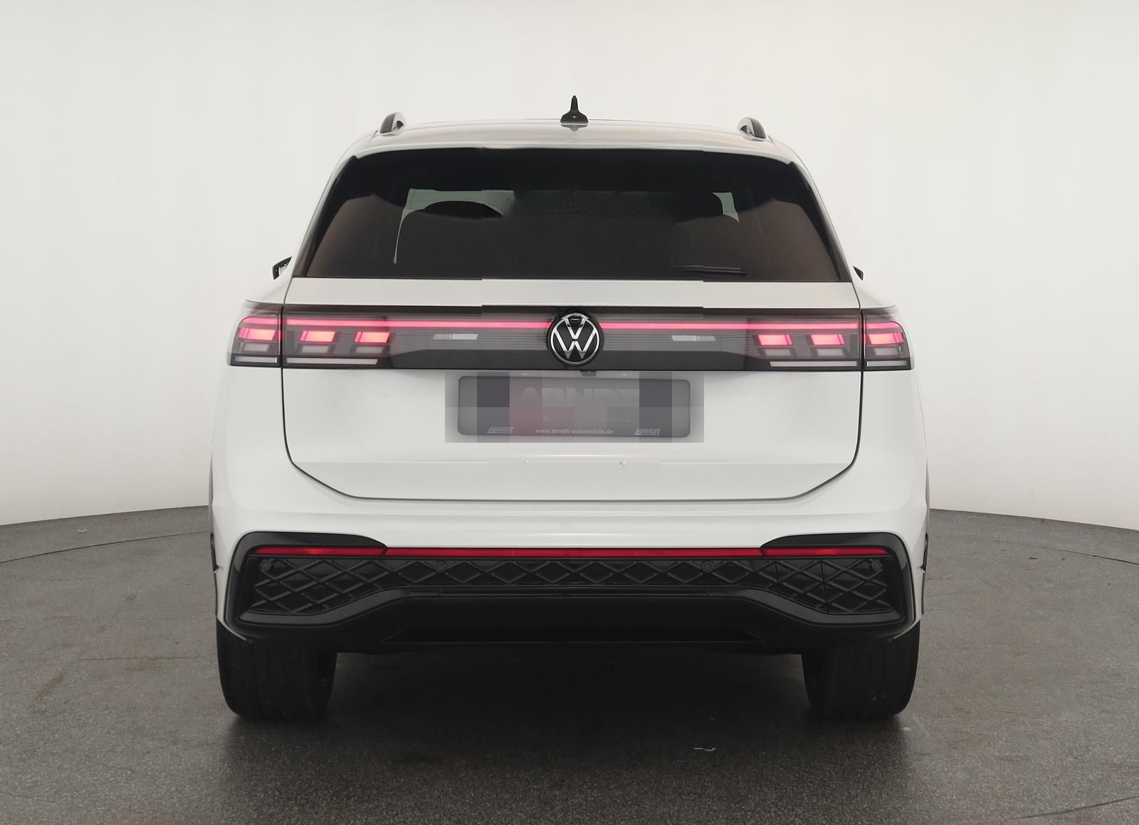 Volkswagen Tiguan 2.0 TSI DSG 4M R-Line IQ Pano Nav 360 AHK foto 6