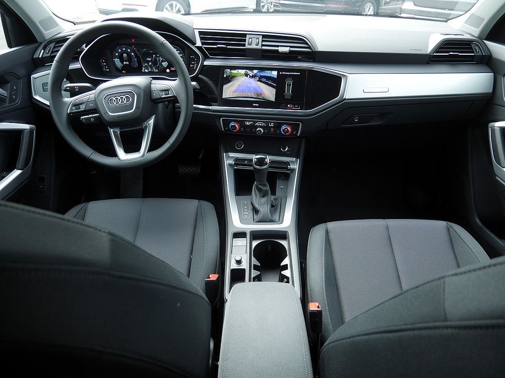 Audi Q3 35 TFSI S line NAVIGATION+LED+KAMERA+SHZ+PDC+ foto 22