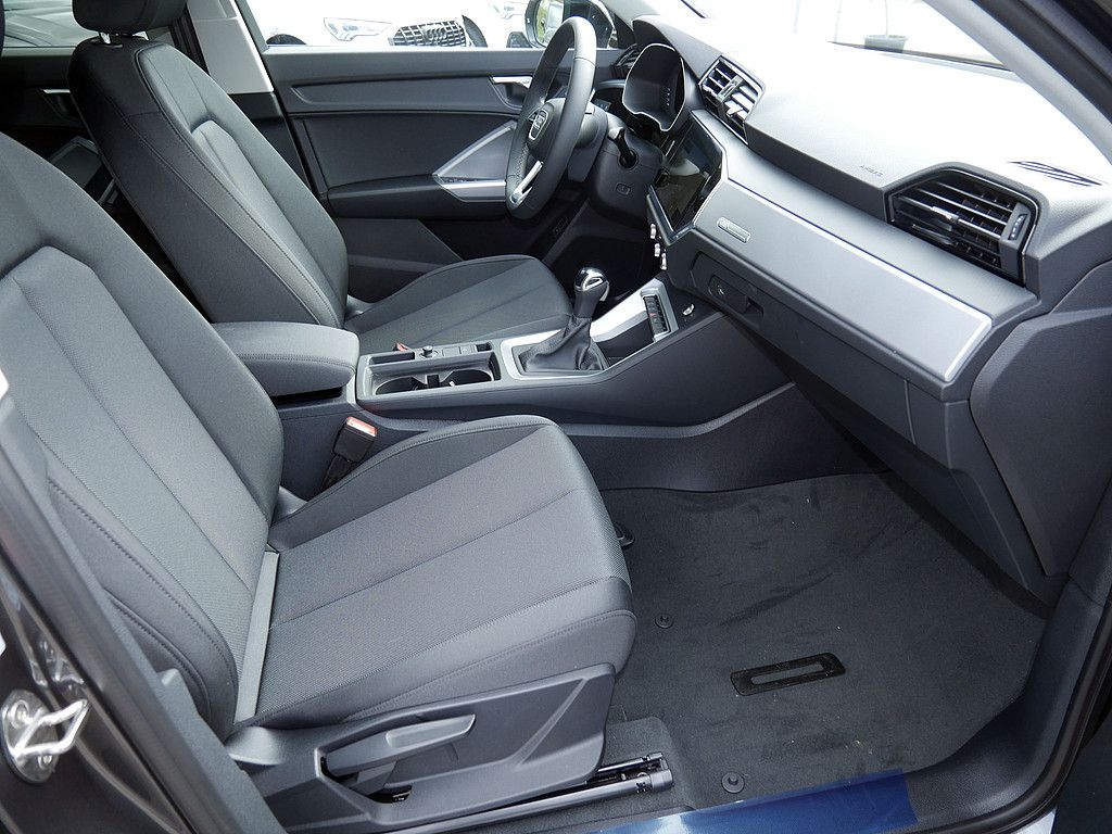 Audi Q3 35 TFSI S line NAVIGATION+LED+KAMERA+SHZ+PDC+ foto 7