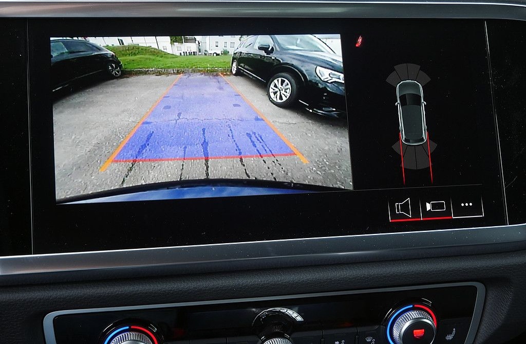 Audi Q3 35 TFSI S line NAVI+LED+KAMERA+SHZ+PDC+KLIMA+ foto 14