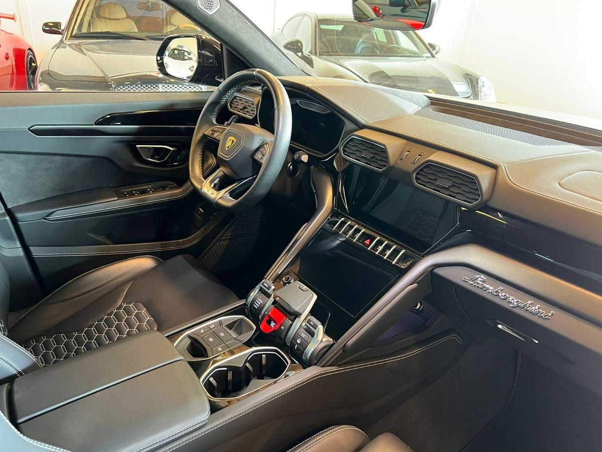 Lamborghini Urus 4.0 V8 Autom.-23"-PANO-B&O-MWST.-GARANTIE- foto 12