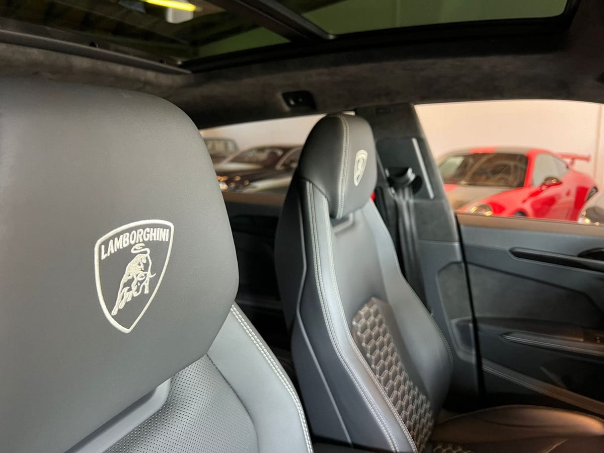 Lamborghini Urus 4.0 V8 Autom.-23"-PANO-B&O-MWST.-GARANTIE- foto 16