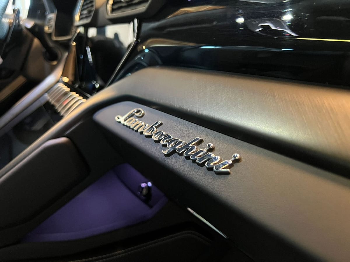 Lamborghini Urus 4.0 V8 Autom.-23"-PANO-B&O-MWST.-GARANTIE- foto 19