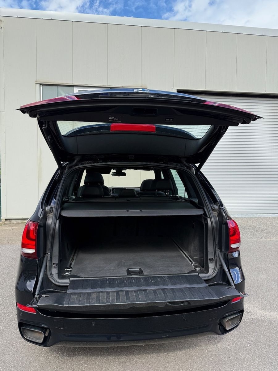 BMW X5 M50 M50d - foto 6