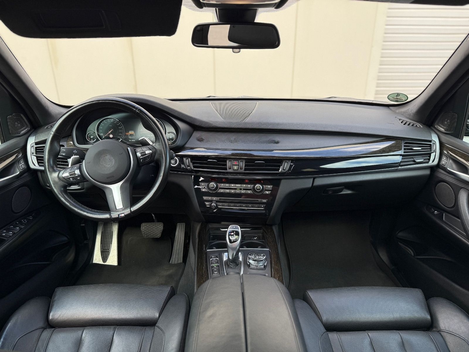 BMW X5 M50 M50d - foto 8