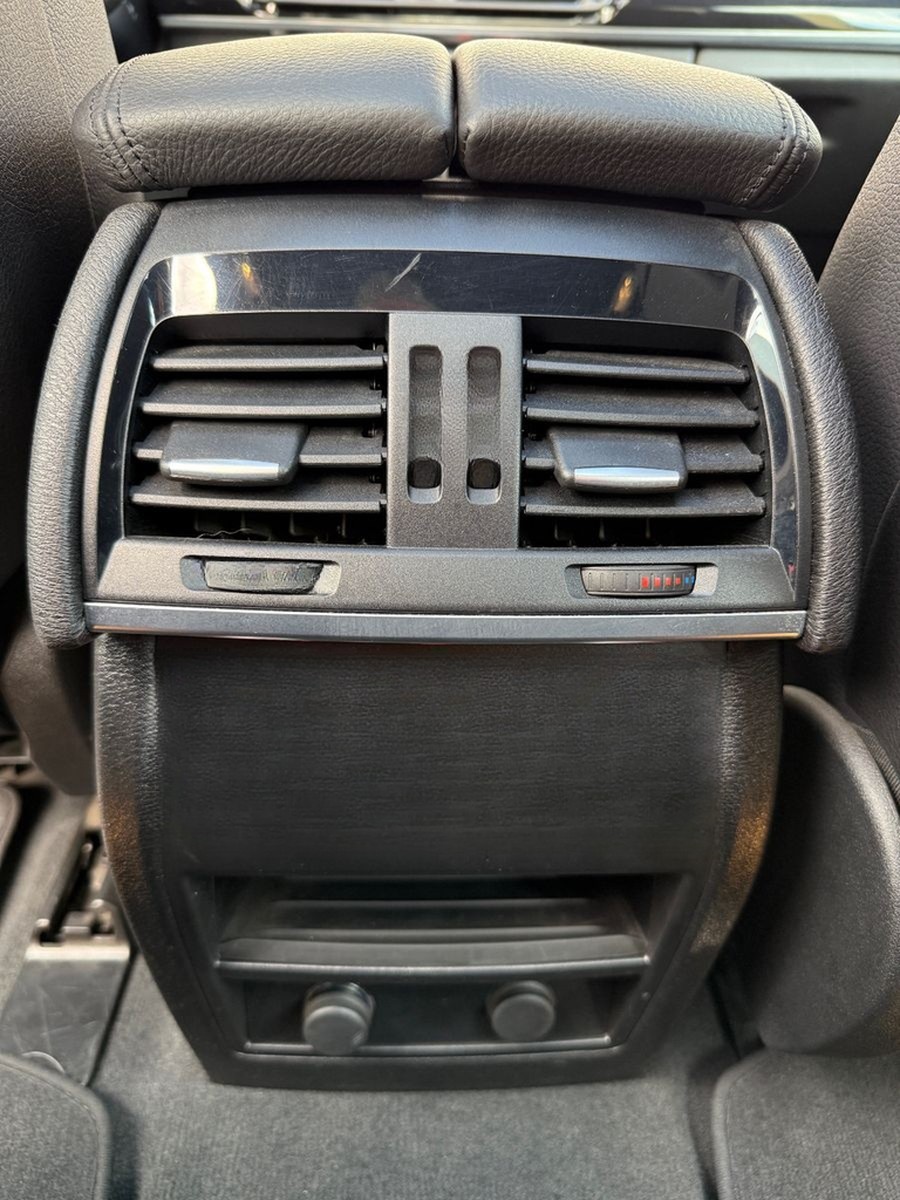 BMW X5 M50 M50d - foto 10