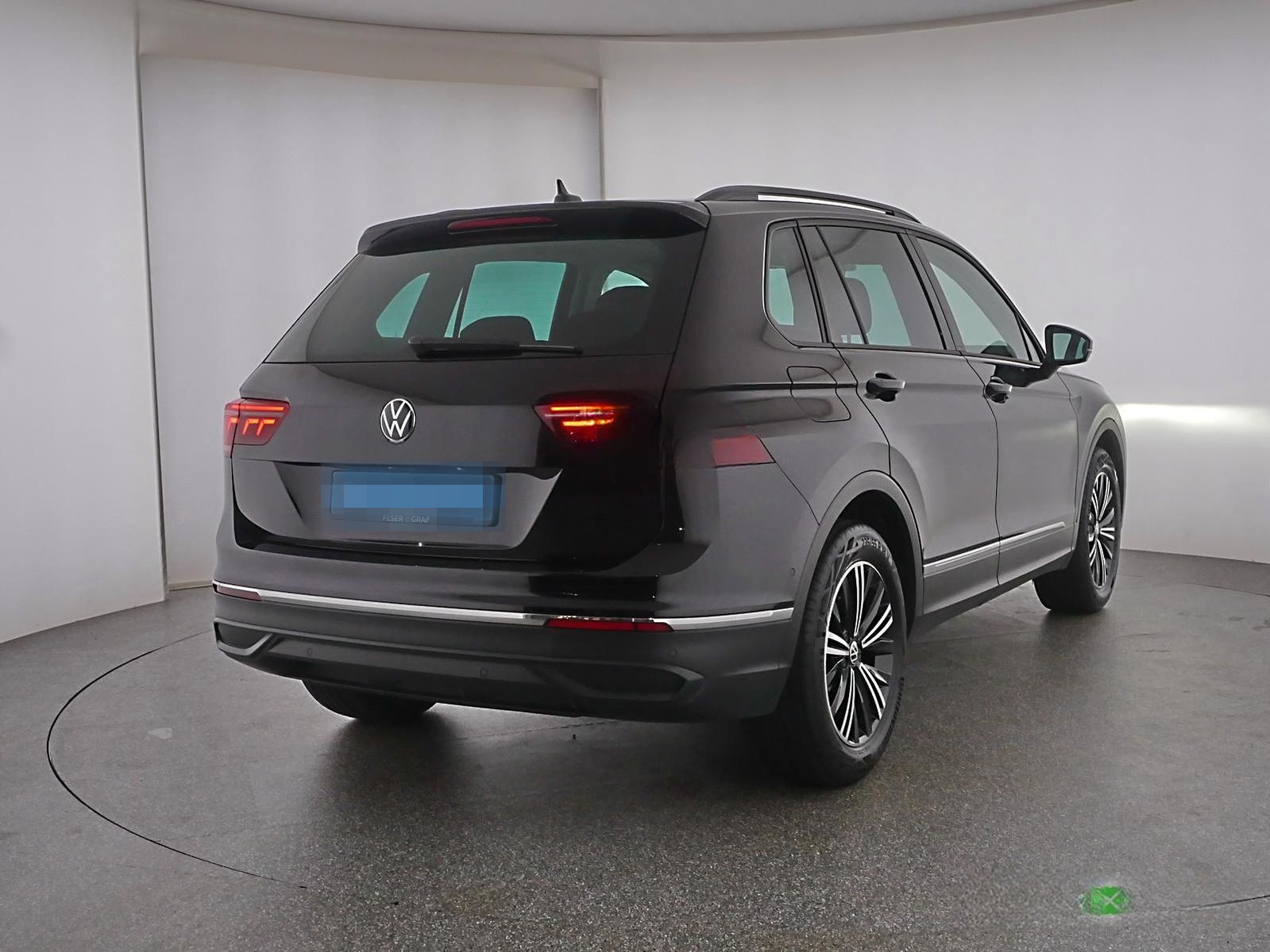 Volkswagen Tiguan 2.0TDI DSG Life AHK IQ.MATRIX PanoramaSch foto 5