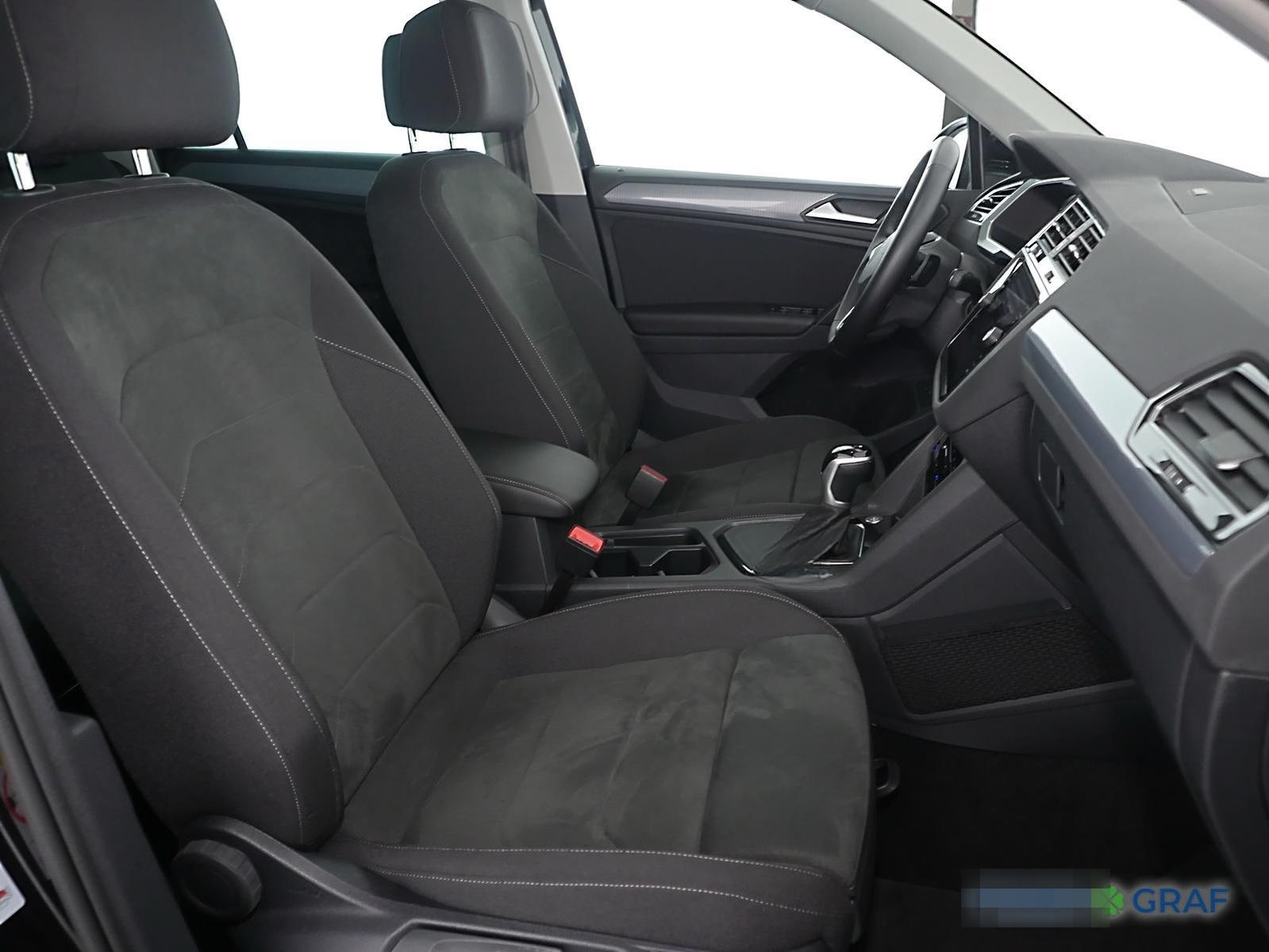 Volkswagen Tiguan 2.0TDI DSG Life AHK IQ.MATRIX PanoramaSch foto 7