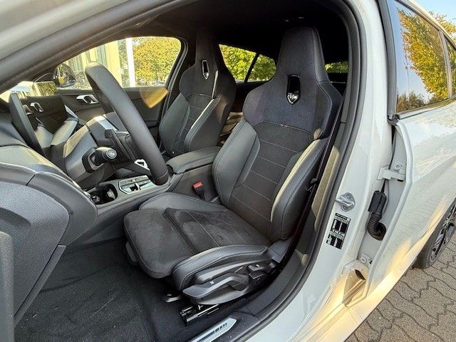 BMW 120 d M-Sport HarmanKardon LED Iconic-Glow Park- foto 13