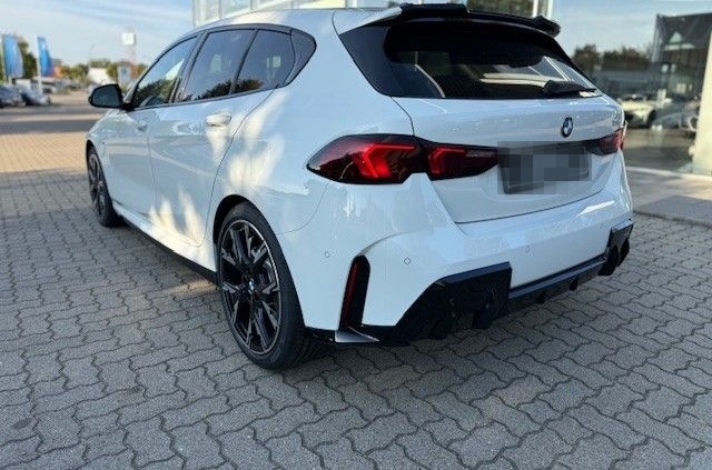 BMW 120 d M-Sport HarmanKardon LED Iconic-Glow Park- foto 6