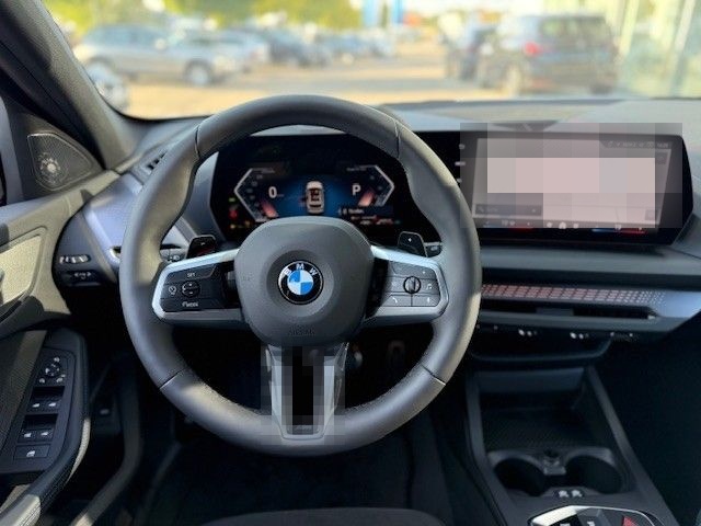 BMW 120 d M-Sport HarmanKardon LED Iconic-Glow Park- foto 9