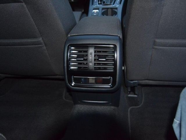 Volkswagen Passat Variant 2.0 TDI DSG Business AHK/IQ.DRIVE foto 21